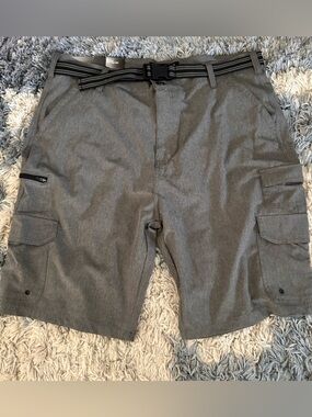 IRON CO. Men’s Hybrid Cargo Shorts Heather Grey Size 38 NWT Stretch Quick Dry